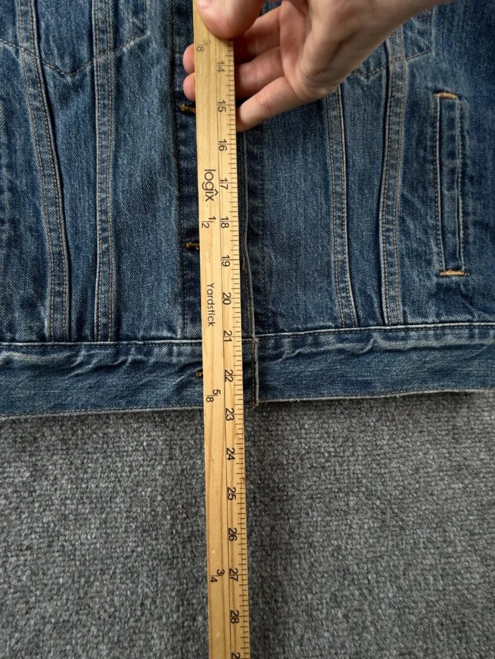 Levi’s Denim Trucker Jacket Blue Button Up Small Adult Biker Red Tab Cotton